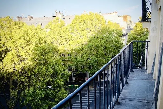 Superior Oda, Balkon