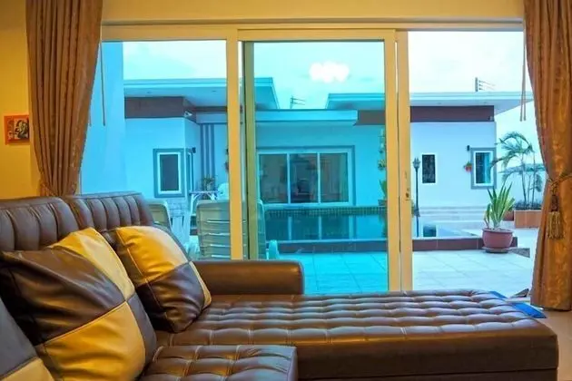 6 Bedrooms Private Pool Villa