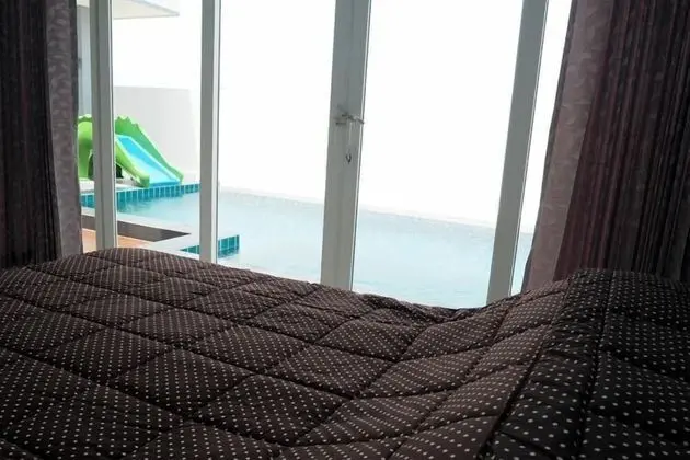4 Bedrooms Private Pool Villa