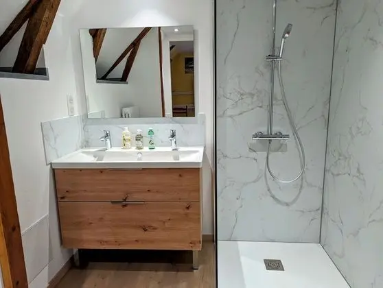 Comfort Üç Kişilik Oda, Teras, Nehir Manzaralı (Chambre Eté )