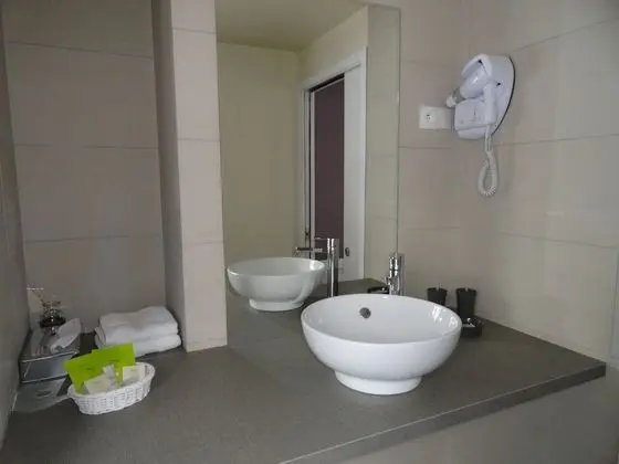Comfort Tek Büyük veya İki Ayrı Yataklı Oda