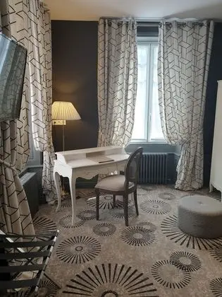 Superior Tek Büyük veya İki Ayrı Yataklı Oda