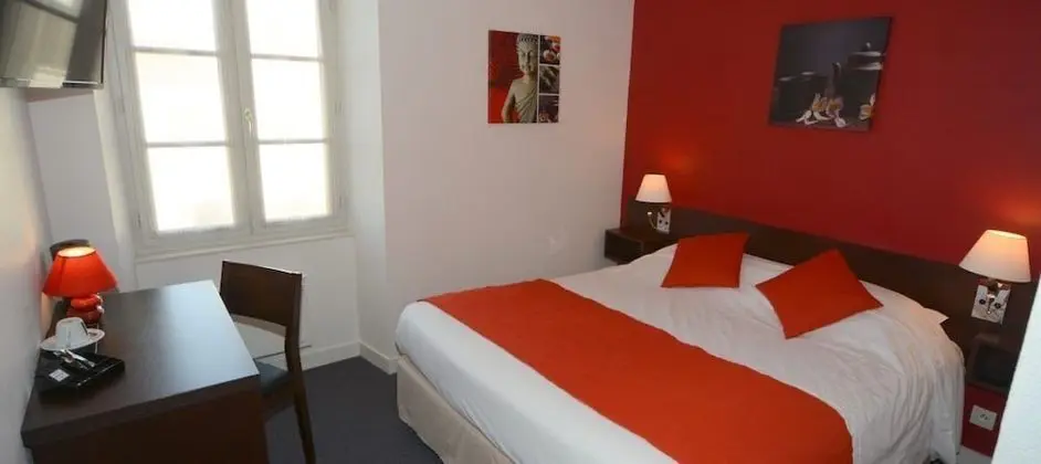 Standard Tek Büyük Yataklı Oda