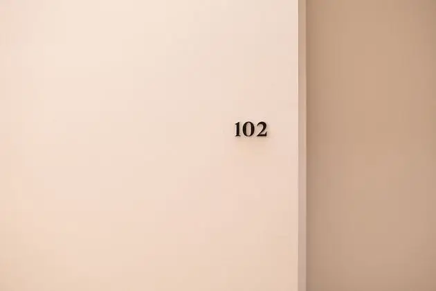 Tek Büyük Yataklı Oda (102)