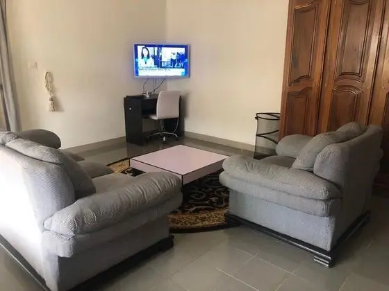 Junior Oda, Havuz Manzaralı