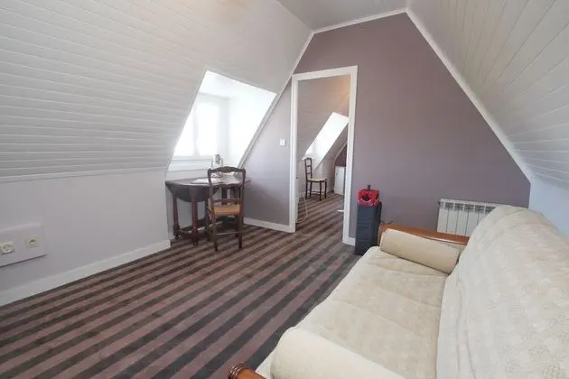 Dört Kişilik Oda, 1 Büyük (Queen) Boy Yatak ve Çekyat, Deniz Manzaralı, Denize Sıfır