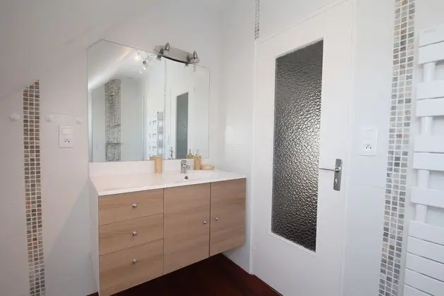 Tek Büyük Yataklı Oda, 1 Büyük (Queen) Boy Yatak, Deniz Manzaralı, Denize Sıfır