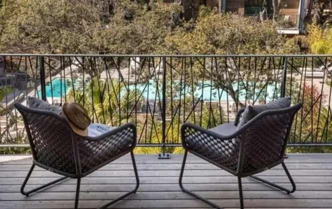 Deluxe Tek Büyük veya İki Ayrı Yataklı Oda