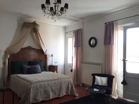 Romantic Tek Büyük Yataklı Oda (La Bourgeoise)