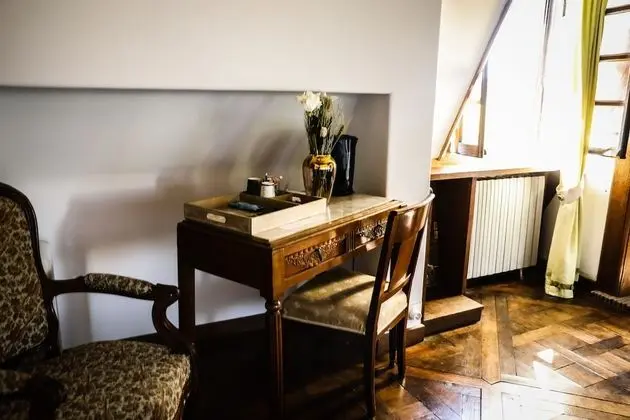 Tek Büyük Yataklı Oda, Özel Banyo, Bahçe Manzaralı