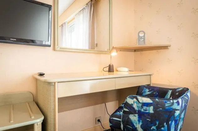 Comfort Tek Büyük Yataklı Oda