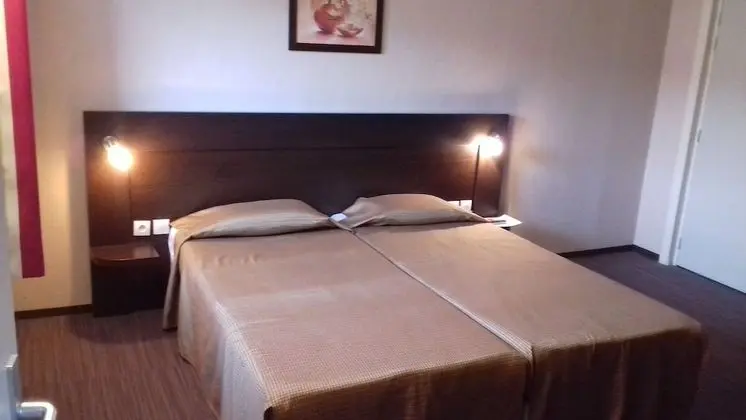 İki Ayrı Yataklı Oda, 2 Tek Kişilik Yatak