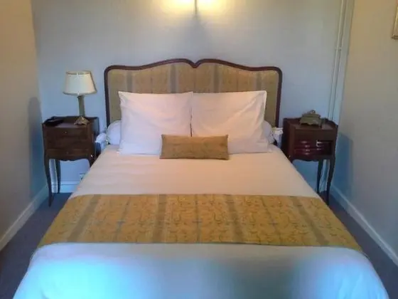 Tek Büyük Yataklı Oda (Jaune)