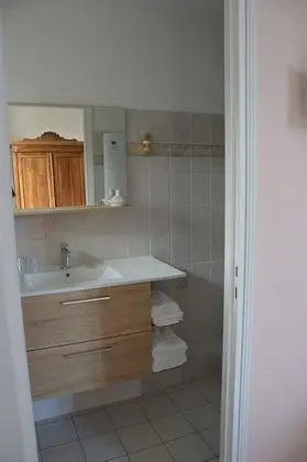 Tek Büyük Yataklı Oda (Petite Champagne)