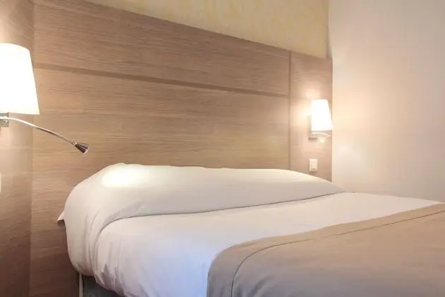 Classic Tek Büyük Yataklı Oda