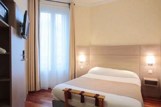 Classic Tek Büyük Yataklı Oda