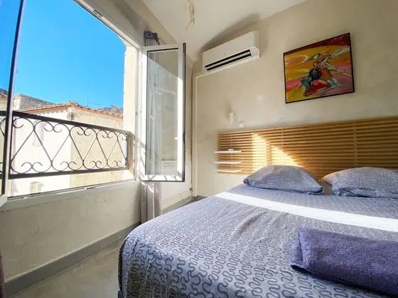 Classic Tek Büyük Yataklı Oda (2)