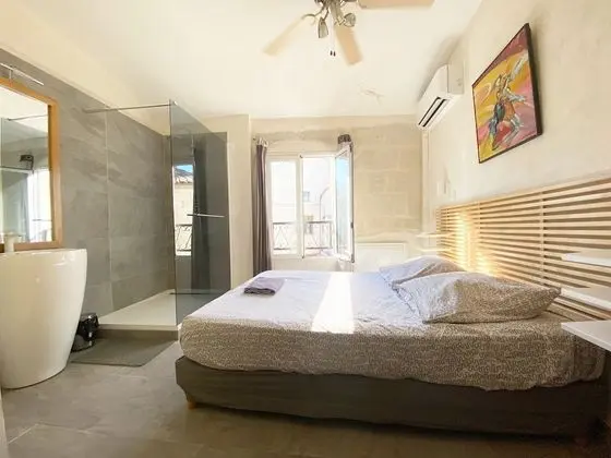 Classic Tek Büyük Yataklı Oda (2)