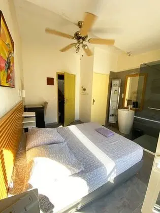 Classic Tek Büyük Yataklı Oda (2)