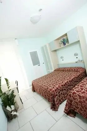 Standard Dört Kişilik Oda