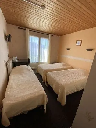 Üç Kişilik Oda, 3 Tek Kişilik Yatak