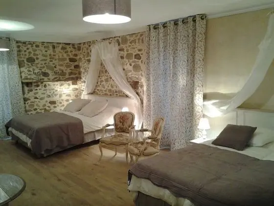 Dört Kişilik Oda, Bahçe Manzaralı
