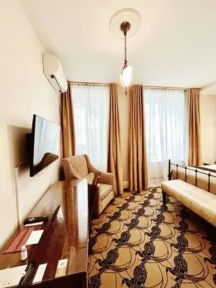 Comfort Büyük Yataklı Tek Kişilik Oda