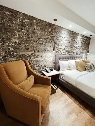 Comfort Büyük Yataklı Tek Kişilik Oda