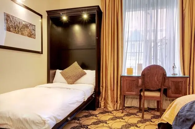 Comfort Büyük Yataklı Tek Kişilik Oda
