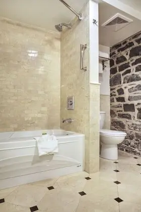 Comfort Büyük Yataklı Tek Kişilik Oda