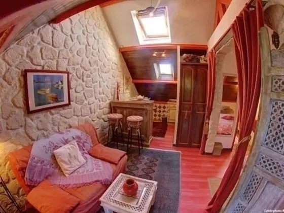 Stüdyo, Banyolu/Duşlu (Chambre Rouge)