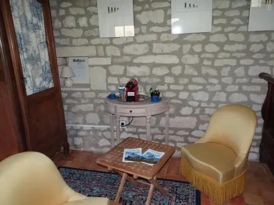 İki Ayrı Yataklı Oda, Sigara İçilmez