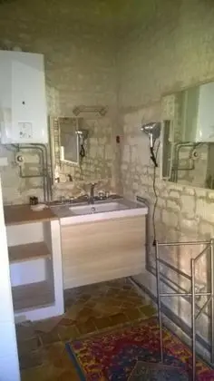 İki Ayrı Yataklı Oda, Sigara İçilmez