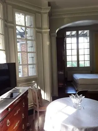 Family Oda (La Queen Yvonne)