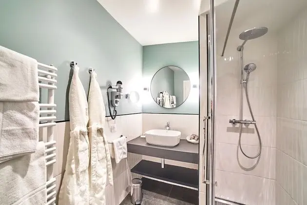 Classic Tek Büyük Yataklı Oda