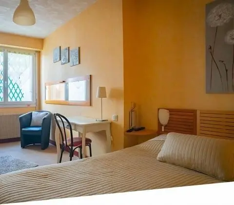 Comfort Tek Büyük Yataklı Oda