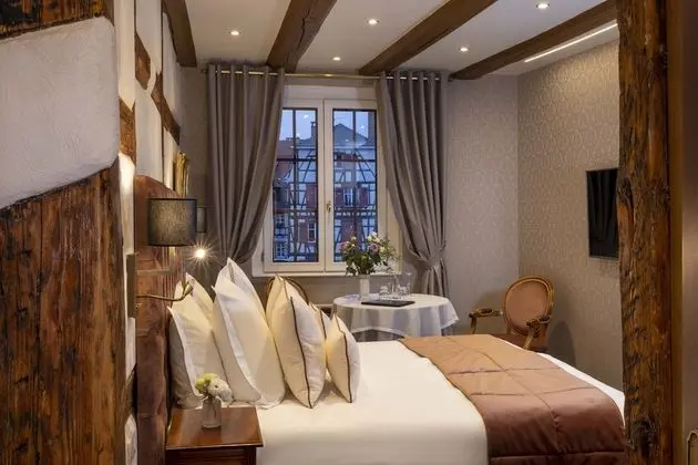 Comfort Tek Büyük veya İki Ayrı Yataklı Oda