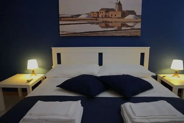 Standard Oda, 1 Büyük (Queen) Boy Yatak, Ortak Banyo, Şehir Manzaralı (Blue Room)