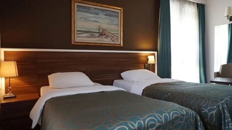 Deluxe Üç Kişilik Oda