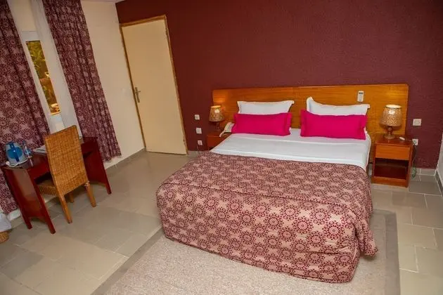 Standard Tek Büyük veya İki Ayrı Yataklı Oda