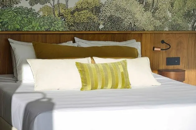 Deluxe Tek Büyük Yataklı Oda, Teras, Deniz Manzaralı