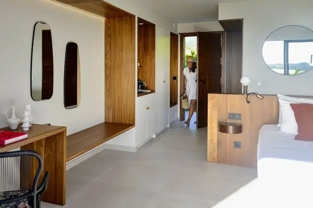 Deluxe Tek Büyük Yataklı Oda, Teras, Deniz Manzaralı