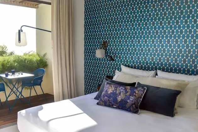Deluxe Tek Büyük Yataklı Oda, Teras, Deniz Manzaralı