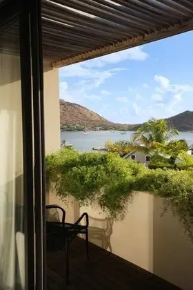 Deluxe Tek Büyük Yataklı Oda, Teras, Deniz Manzaralı