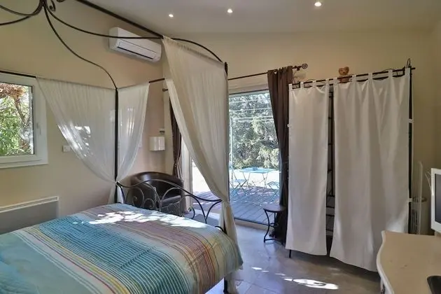 Tek Büyük Yataklı Oda (Calanque)