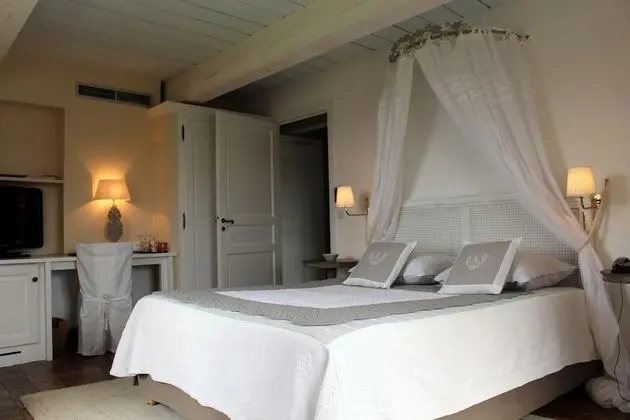 Luxury Tek Büyük Yataklı Oda