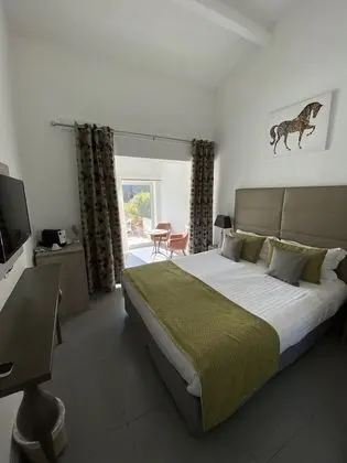 Junior Süit (for 3)