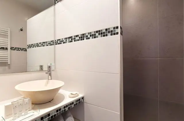 Junior Süit (for 3)