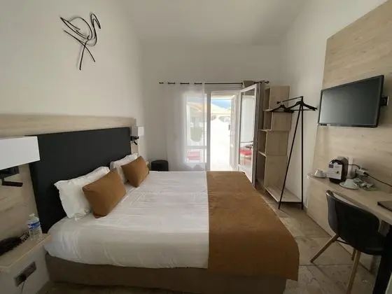 Standard Tek Büyük Yataklı Oda