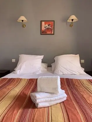 Classic Tek Büyük Yataklı Oda